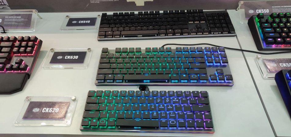 Cooler-Master-Low-Profile-Mechanical-RGB-Keyboards-CK640-CK630-CK620.jpg